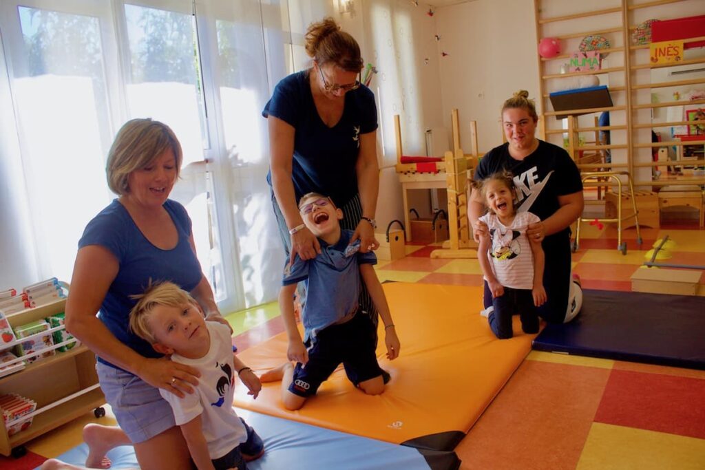 cec gard enfant exercice VITACLIM a visité le CEC du Gard, une association pour enfants handicapés